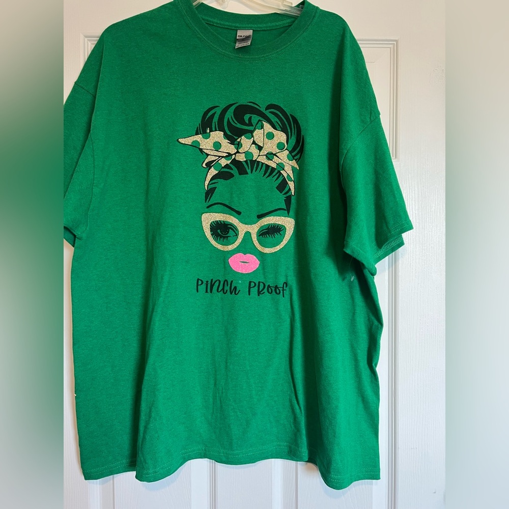Size 2XL Gildan Kelly green St Patrick’s day PINCH PROOF short sleeve shirt.